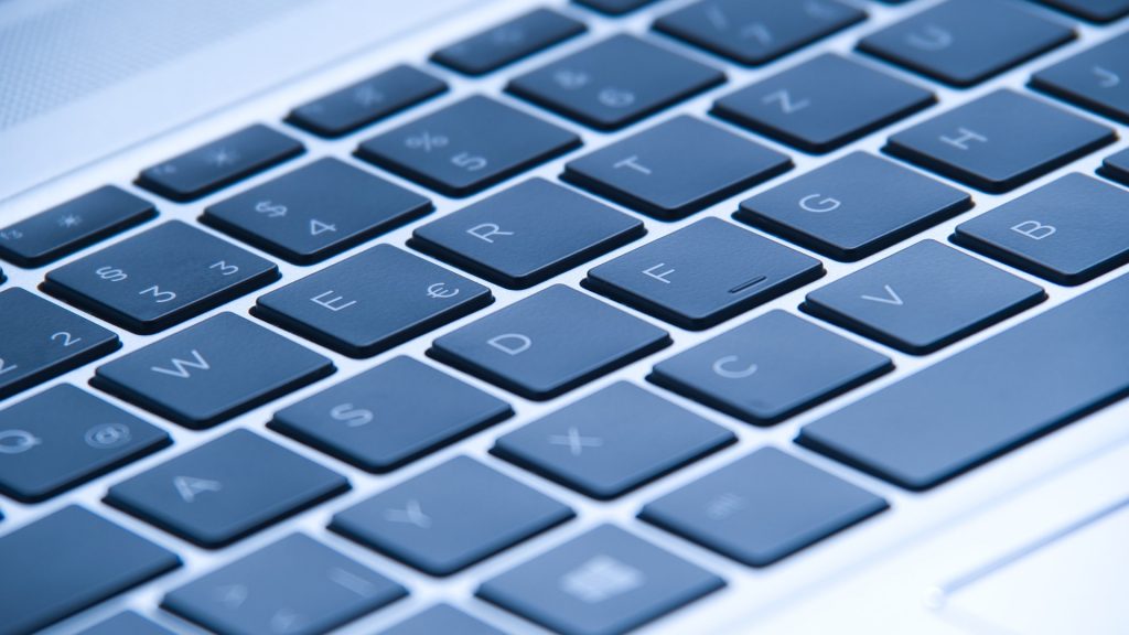 lektorat_fuer_selfpublisher, lektorat, korrektorat, manuscript, lektorin, laptop, rechtschreibung, grammatik, österreichische_lektorin, wien, erfahrung